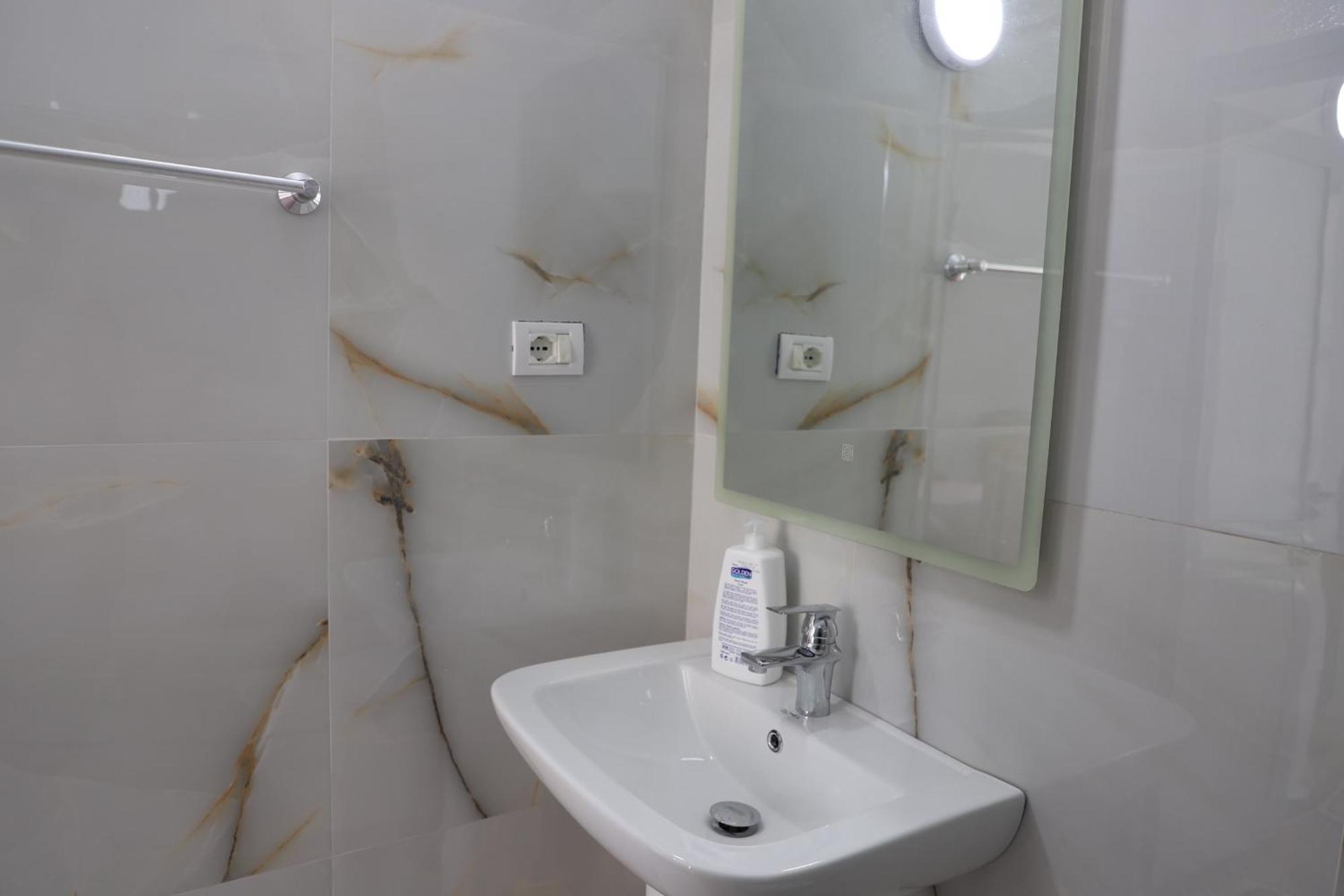 Guesthouse N&B Berat Ngoại thất bức ảnh
