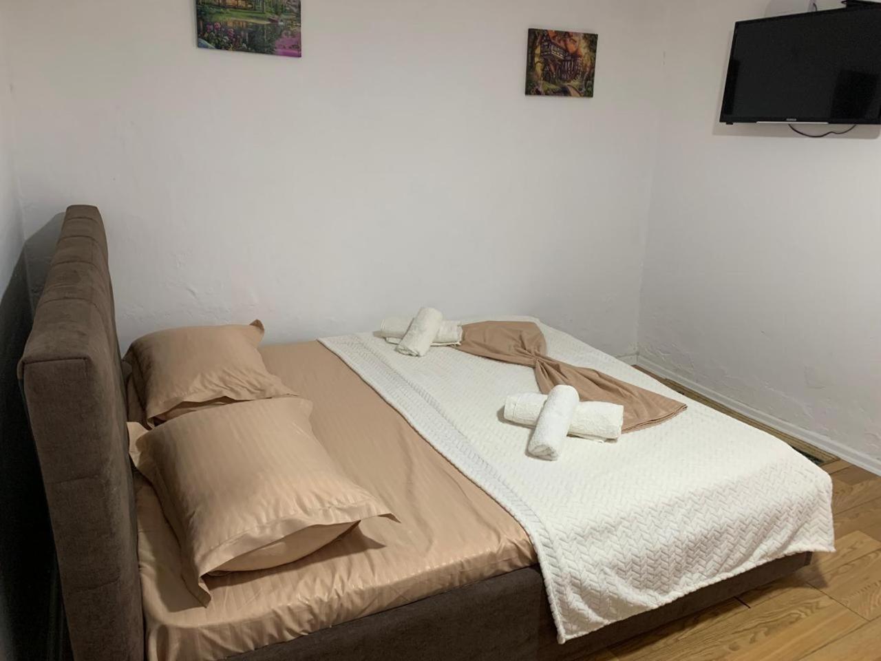 Guesthouse N&B Berat Ngoại thất bức ảnh